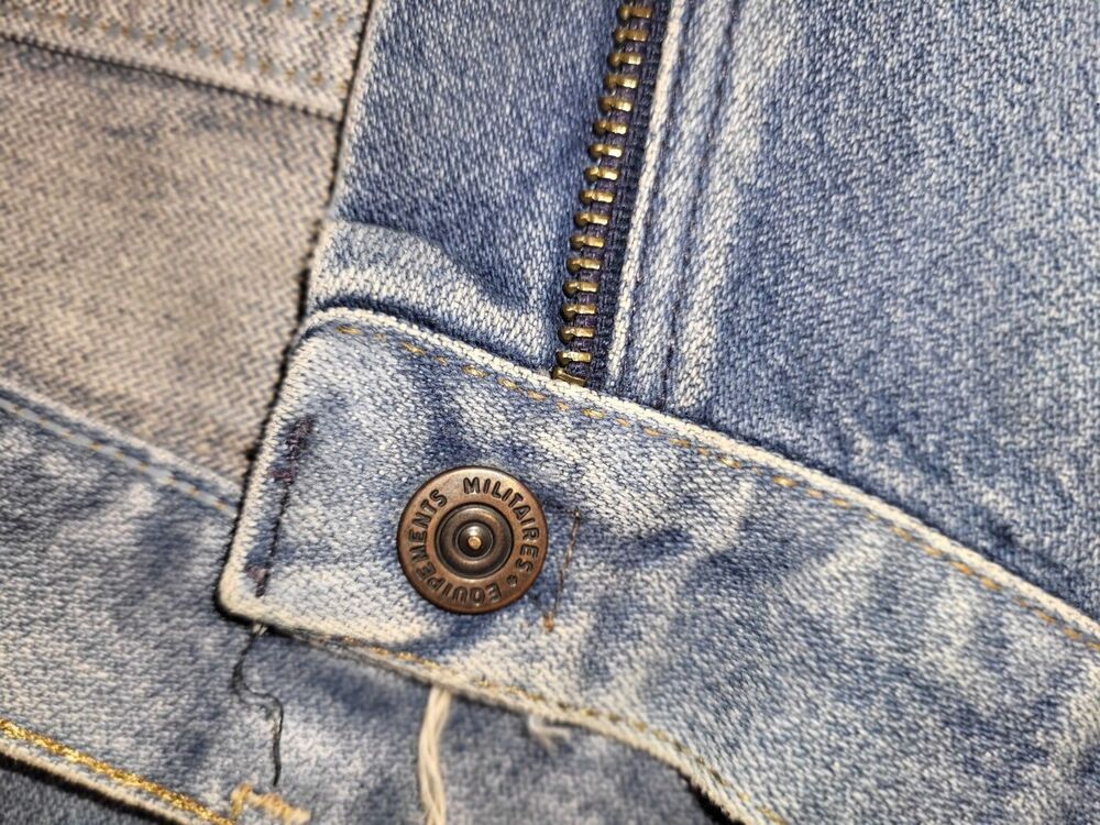 Vintage Wrangler Jeans – Made in USA – Light Wash, Size 31x34 - Picture 7 of 14
